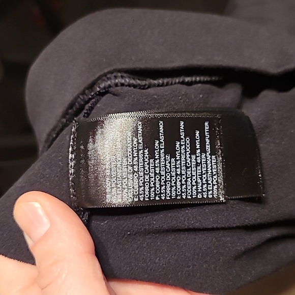 The North Face Black Long Sleeve Hoodie - Picture 6 of 6